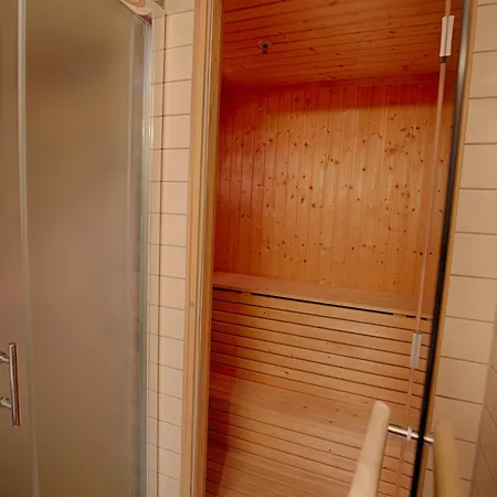 Apartment Ideal Getaway Only Steps From Trails *