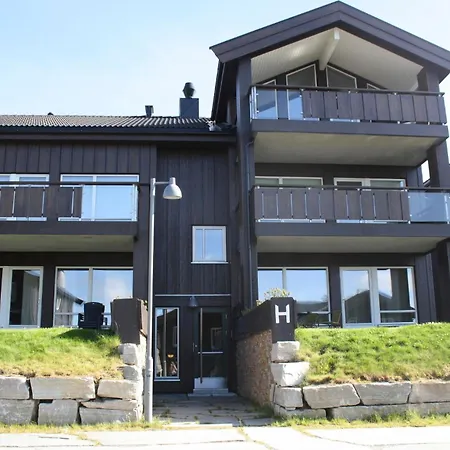 Ideal Getaway Only Steps From Trails